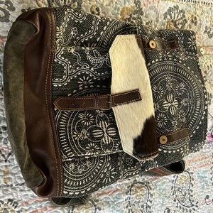 Myra backpack